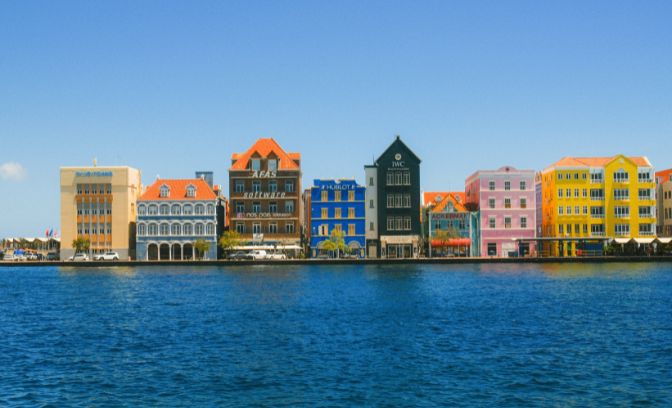 Kleurrijke huisjes op Curaçao